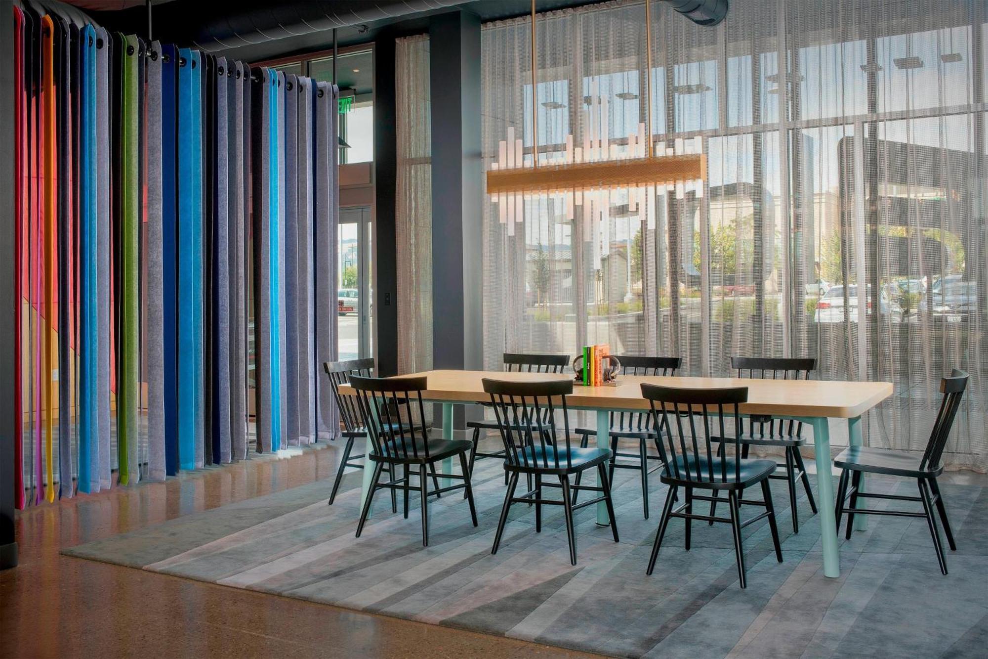 Aloft Dublin-Pleasanton Hotel Eksteriør billede